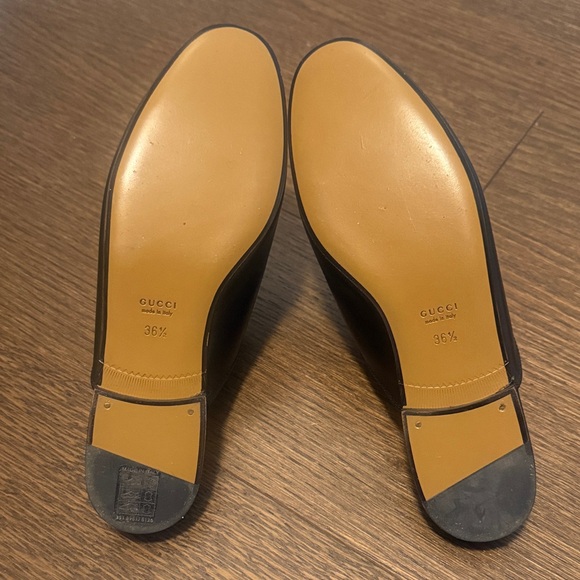 Gucci Black Mules with Gold Detail - Picture 4 of 5